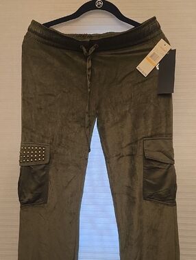 New Ecko Unlimited Olive Green Cargo Jogger Pants with Studded Pocket ECKO RED